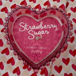 ❤️ Valentines Day Glass Heart Candle Strawberry Sugar❤️Bullseye's Playground NWT